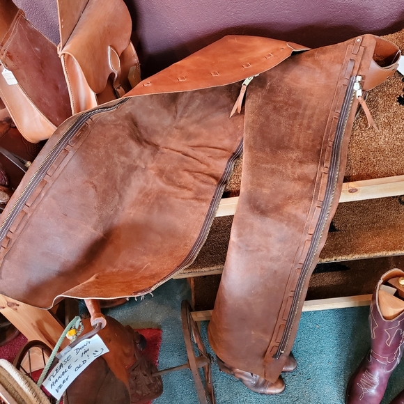 Custom Western Riding Chaps - Picture 5 of 9